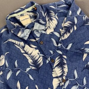 Tommy Bahama Shirt Men XL Blue Silk Hawaiian Floral‎ Leaf Print Button Up AOP